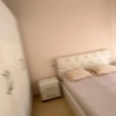 1st Floor Place Appartement Golem (Tirana)